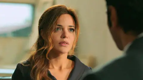 Las dudas invaden a Züleyha: “Si abandono ahora a Demir podría caerse a pedazos” Las dudas invaden a Züleyha: “Si abandono ahora a Demir podría caerse a pedazos”