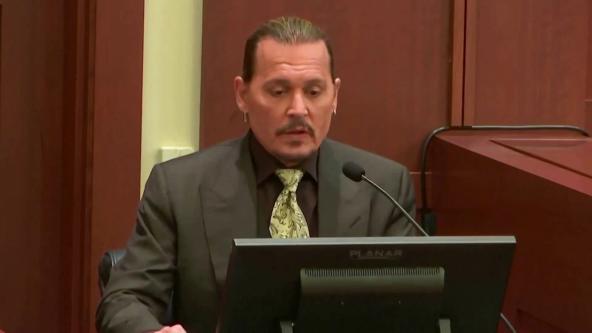 Johnny Depp, en el juicio contra su exmujer: "No he golpeado a una mujer en mi vida"