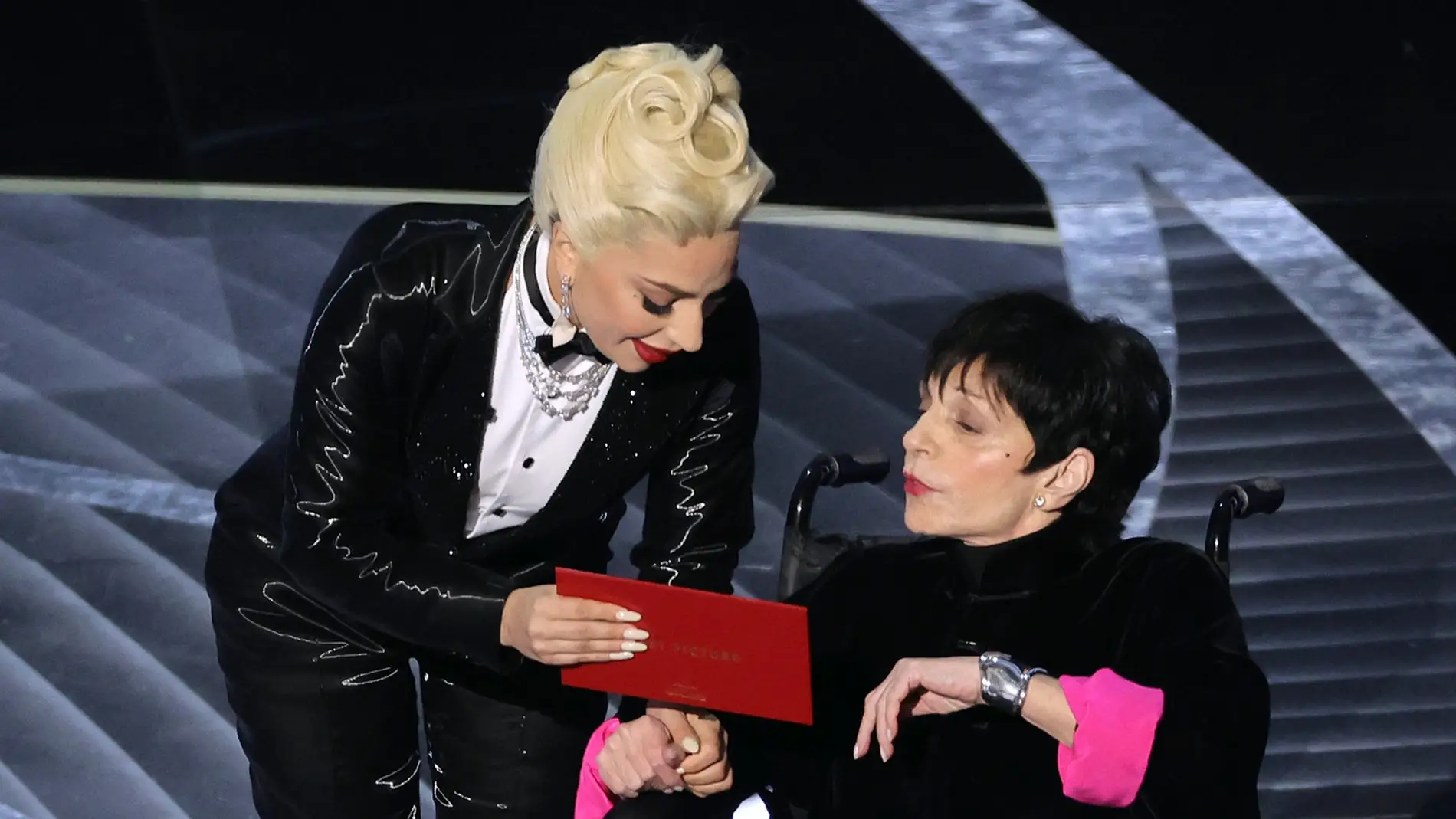 Lady Gaga y Liza Minnelli en los Oscar
