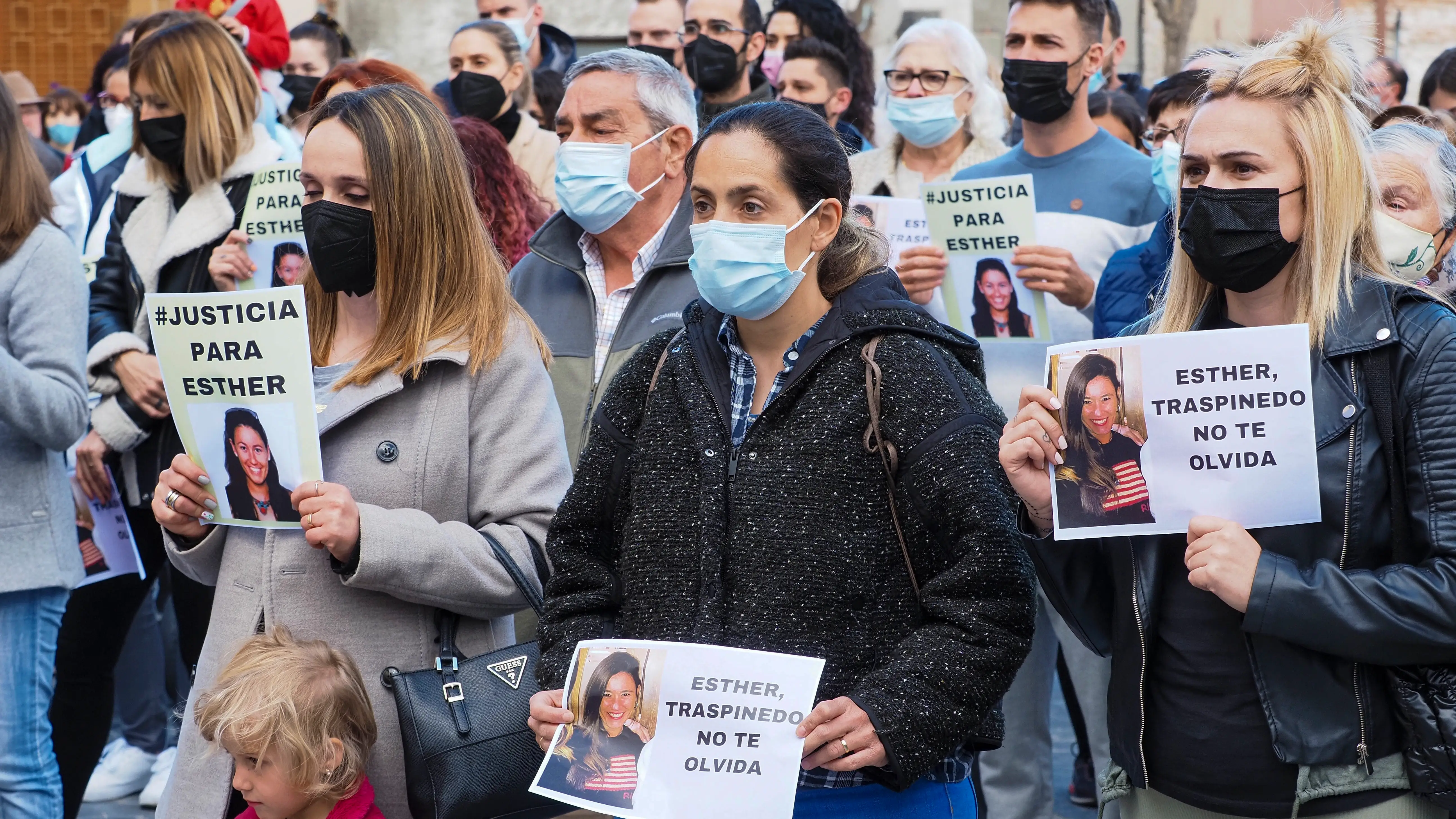 Vecinos de Traspinedo celebran un acto de recuerdo a Esther L&oacute;pez