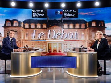 Marine Le Pen y Emmanuel Macron en el debate de las elecciones francesas