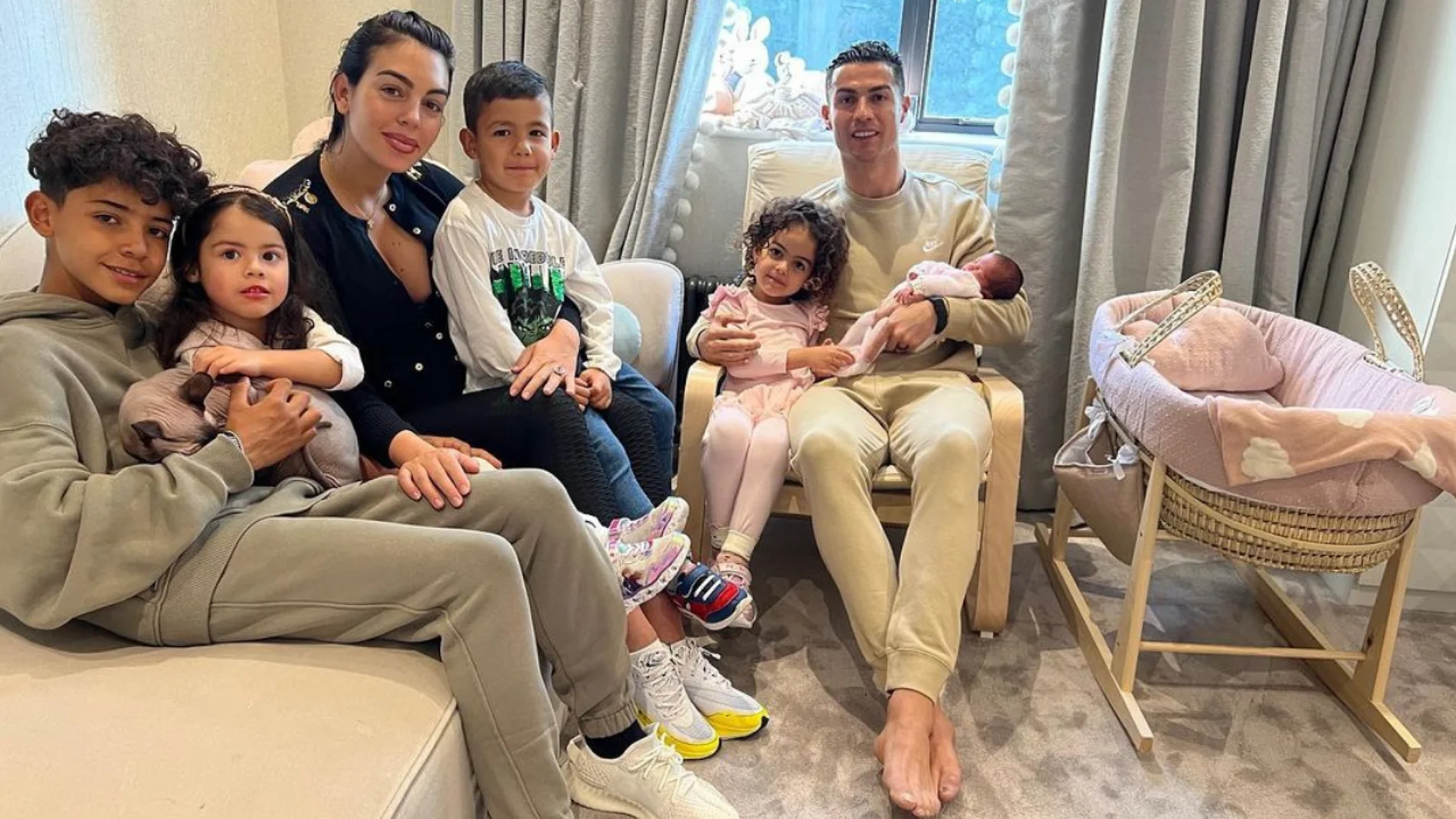 Cristiano Ronaldo junto a su familia