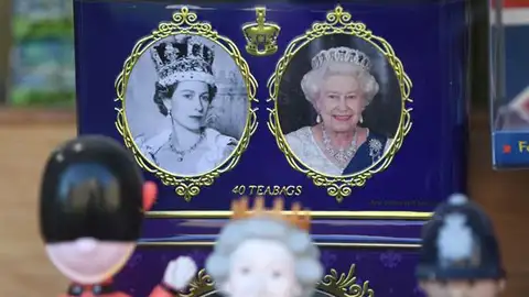 Souvenir de la Reina Isabel II Souvenir de la Reina Isabel II