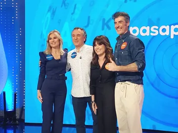 Las anécdotas con 'Pasapalabra' de Sandra Golpe, Helena Resano, Jorge Fernández y Roberto Brasero: "Es entretenimiento en familia" Las anécdotas con 'Pasapalabra' de Sandra Golpe, Helena Resano, Jorge Fernández y Roberto Brasero: "Es entretenimiento en familia"