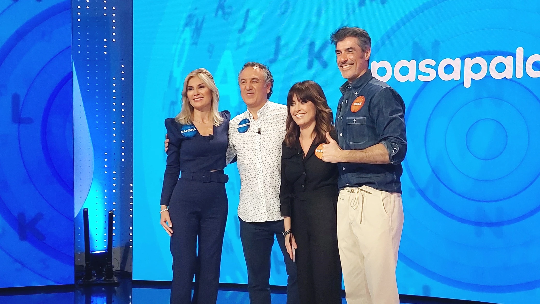 Las anécdotas con 'Pasapalabra' de Sandra Golpe, Helena Resano, Jorge Fernández y Roberto Brasero: "Es entretenimiento en familia" Las anécdotas con 'Pasapalabra' de Sandra Golpe, Helena Resano, Jorge Fernández y Roberto Brasero: "Es entretenimiento en familia"
