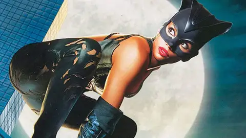 Halle Berry como Catwoman Halle Berry como Catwoman