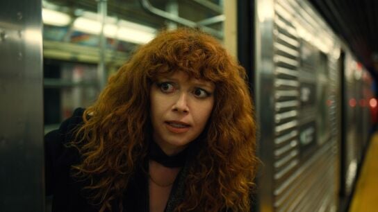 Natasha Lyonne en 'Mu&ntilde;eca rusa'