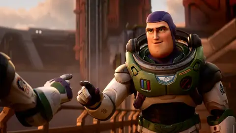 Escena de 'Lightyear' Escena de 'Lightyear'