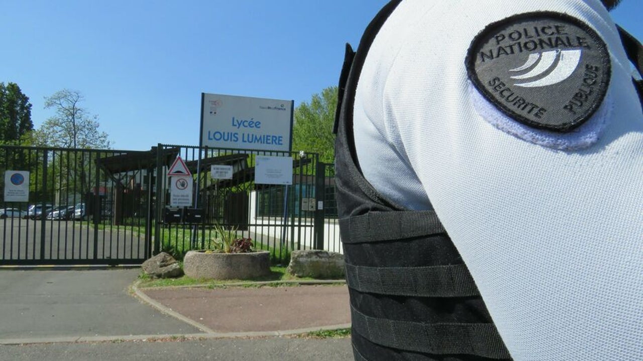 Un étudiant de 16 ans brutalement poignardé à l’institut en France