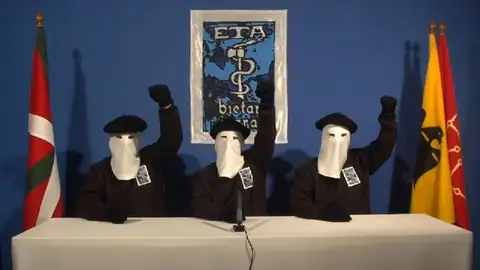 Efemérides de hoy 2 de mayo de 2022: ETA anuncia su disolución. Efemérides