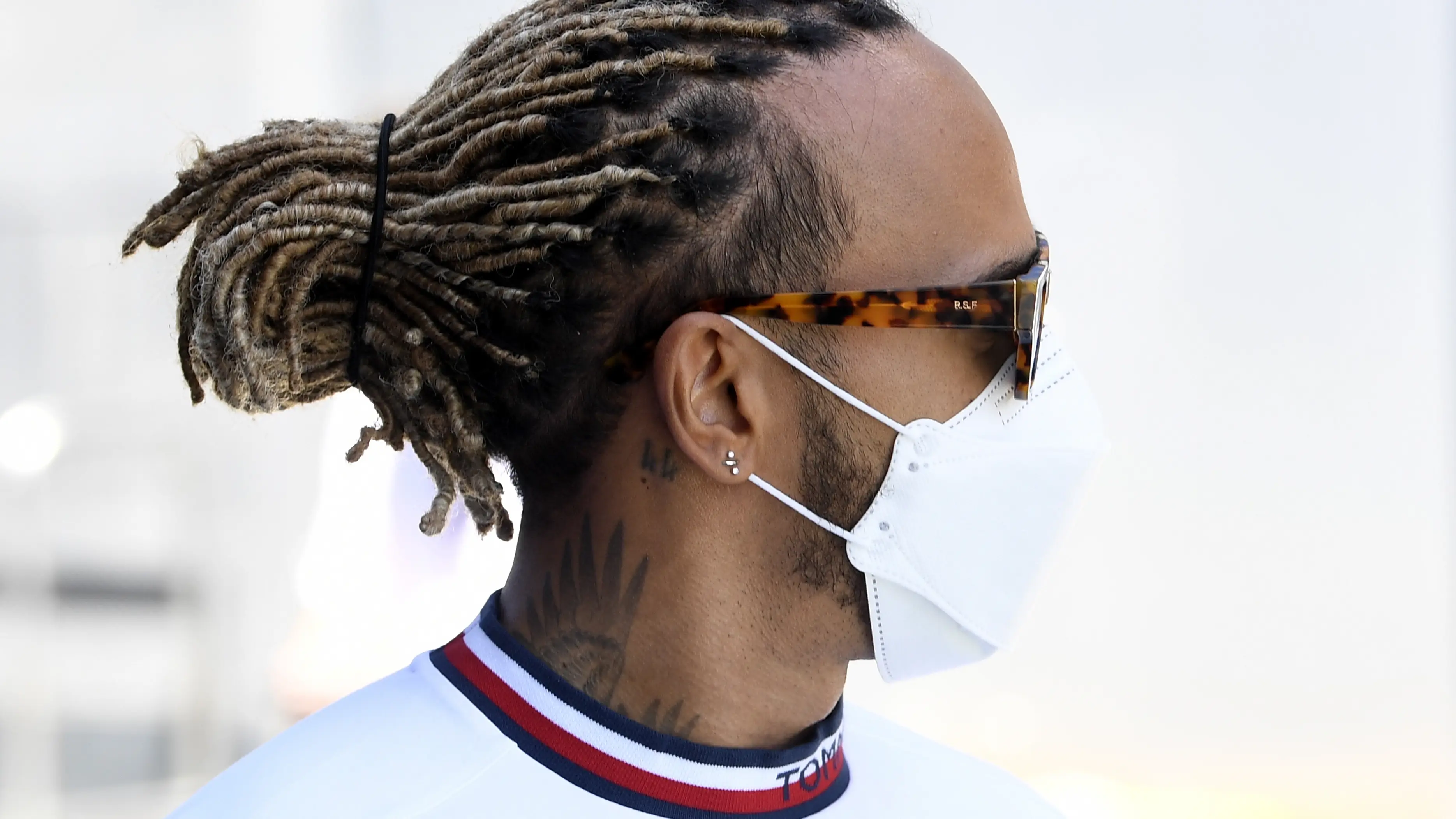 Lewis Hamilton 'se pasa' al fútbol: "Quiero comprar el Chelsea" Lewis Hamilton 'se pasa' al fútbol: "Quiero comprar el Chelsea"