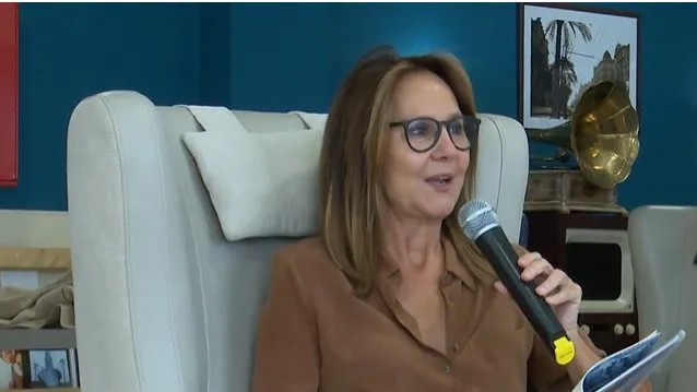 María Dueñas María Dueñas