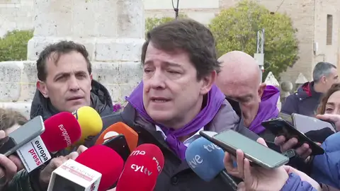 Villalar de los Comuneros celebra el día de Castilla y León en una fiesta marcada por las reivindicaciones políticas Villalar de los Comuneros celebra el día de Castilla y León en una fiesta marcada por las reivindicaciones políticas