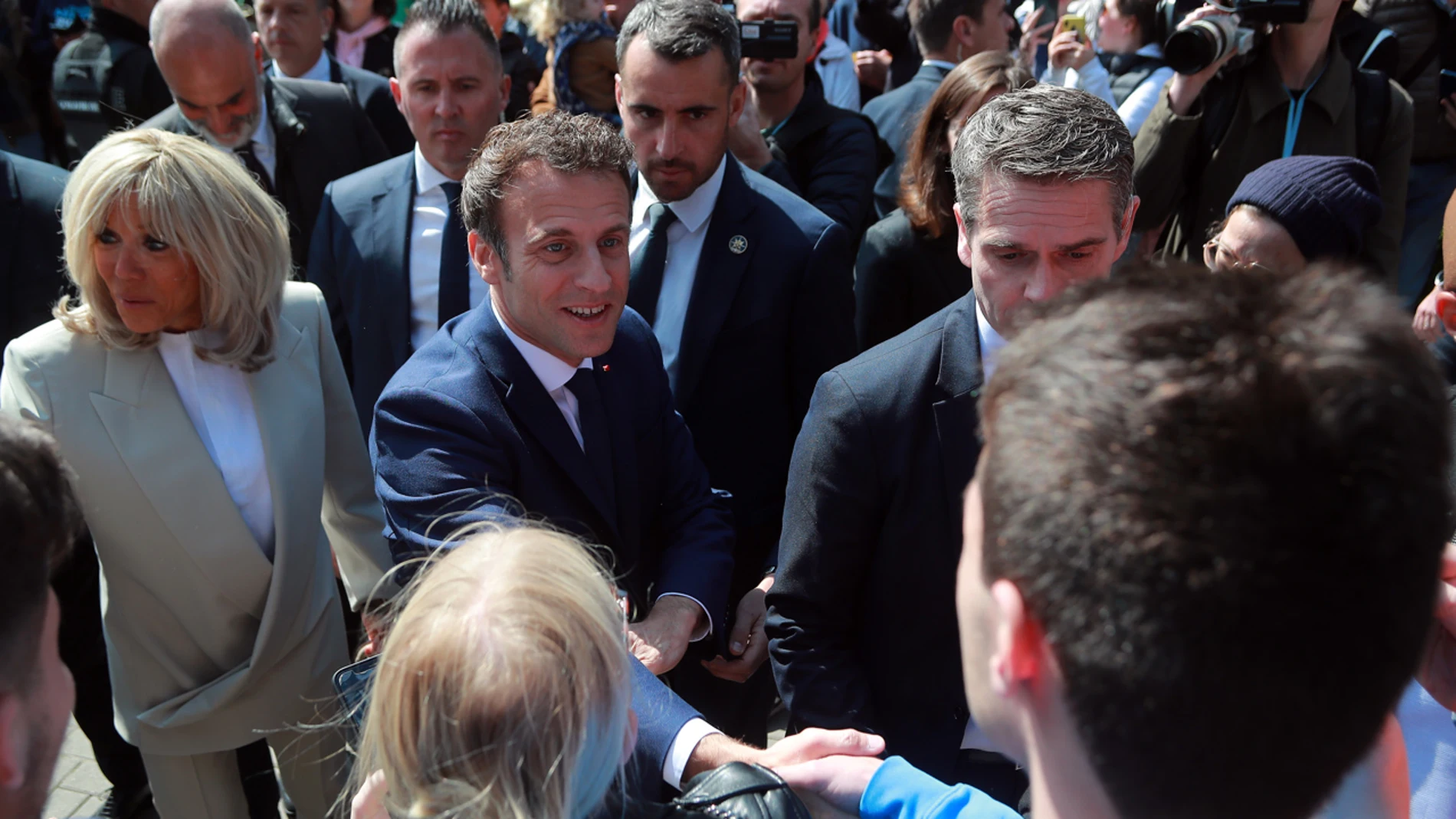 Sánchez, Arrimadas, Garzón, Michel o Johnson felicitan a Emmanuel Macron tras ganar las elecciones en Francia