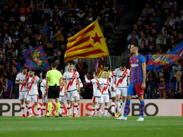 Barça - Rayo Vallecano: Resultado, resumen y goles de la Liga Santander, en directo (0-1)