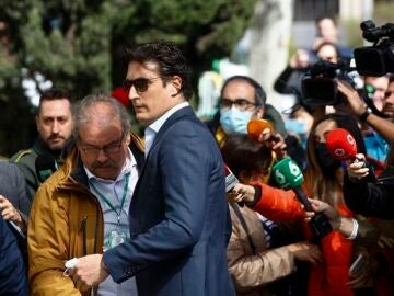 Luis Medina a su llegada al juzgado