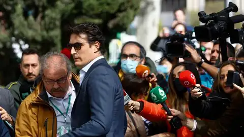 Luis Medina a su llegada al juzgado Luis Medina a su llegada al juzgado