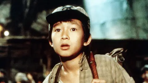 Jonathan Ke Quan, Data en 'Los Goonies' Jonathan Ke Quan, Data en 'Los Goonies'
