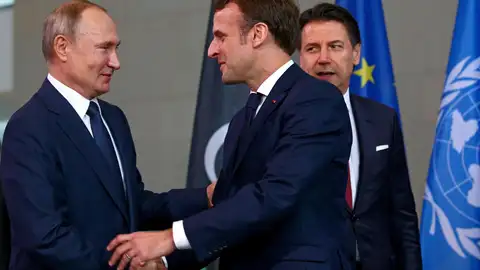 Putin felicita a Macron por su victoria en las elecciones de Francia 2022 Putin felicita a Macron por su victoria en las elecciones de Francia 2022