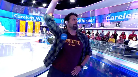 ¡Qué sexy! El contoneo de Álex Adrover al estilo George Michael tras ganar en ‘La Pista’ Mejores momentos | 25 de abril