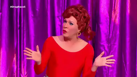 Sharonne en el Snatch Game como Verónica Forqué Sharonne en el Snatch Game como Verónica Forqué