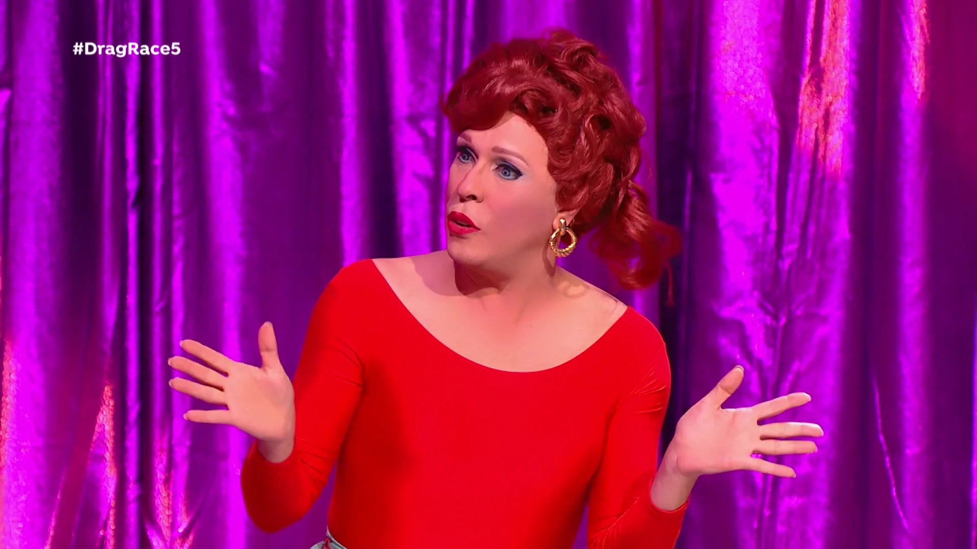 Sharonne en el Snatch Game como Verónica Forqué Sharonne en el Snatch Game como Verónica Forqué