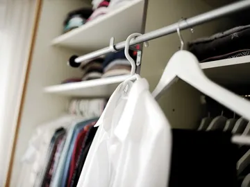Cambio de armario: Cómo guardar la ropa de invierno y que no se estropee Cambio de armario: Cómo guardar la ropa de invierno y que no se estropee