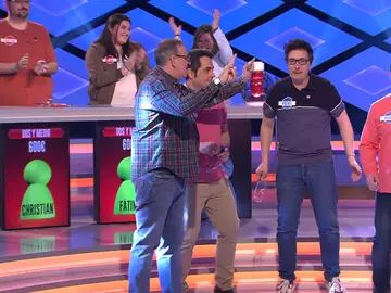 Juanra Bonet, asustado ante el lado más rockero de los ‘Sindulfos’: “¡Jesús, te harás daño!” Juanra Bonet, asustado ante el lado más rockero de los ‘Sindulfos’: “¡Jesús, te harás daño!”