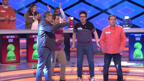 Juanra Bonet, asustado ante el lado más rockero de los ‘Sindulfos’: “¡Jesús, te harás daño!”  Juanra Bonet, asustado ante el lado más rockero de los ‘Sindulfos’: “¡Jesús, te harás daño!”