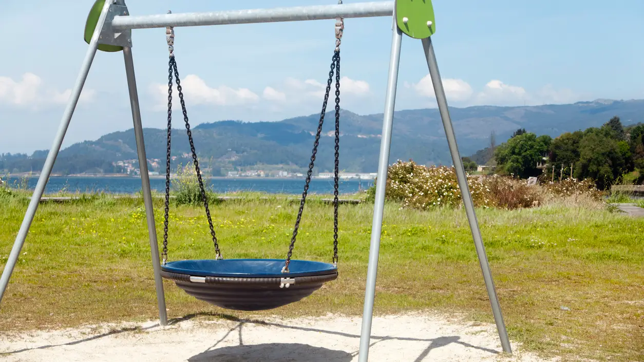 Foto de un parque infantil en Galicia