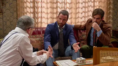 La solución para que Carmen salga airosa de la cárcel deja boquiabiertos a Fran y Raúl La solución para que Carmen salga airosa de la cárcel deja boquiabiertos a Fran y Raúl