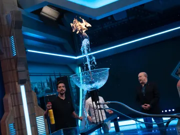 Marron incendia el plató de 'El Hormiguero 3.0' con su llameante ciencia Marron incendia el plató de 'El Hormiguero 3.0' con su llameante ciencia