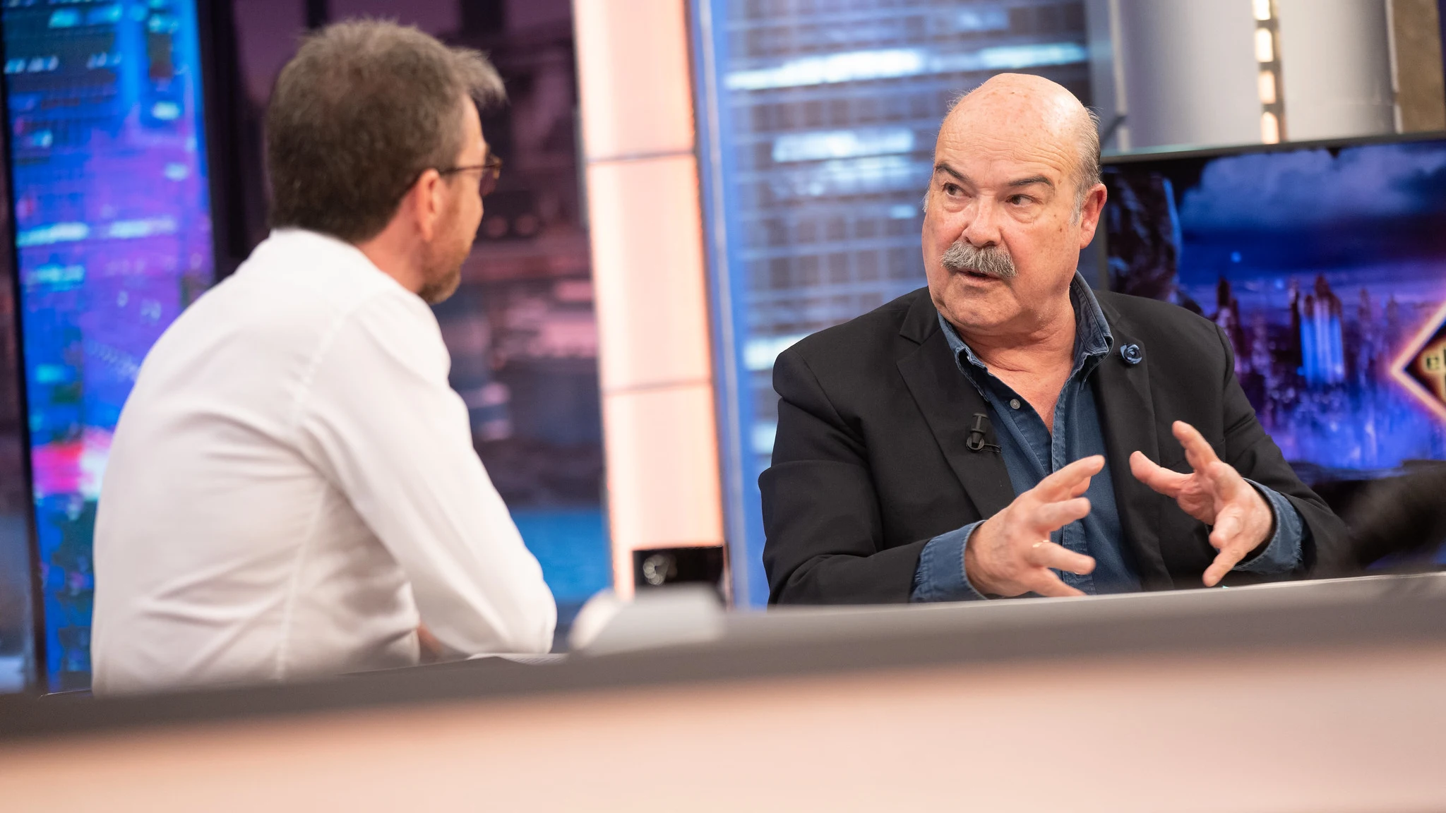 Antonio Resines, contundente en su apoyo a la Sanidad Pública: "No está ni bien pagado, ni bien administrado"