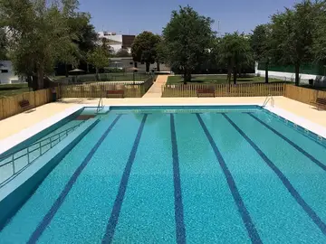 Piscinas Municipales en Andalucía 2022: listado, precios y horarios Piscinas Municipales en Andalucía 2022: listado, precios y horarios