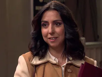 Penélope reacciona y acepta tener una cita con Ismael Penélope reacciona y acepta tener una cita con Ismael