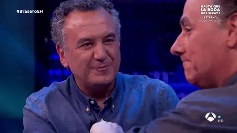 ¡Son iguales! Roberto Brasero alucina con el poder de telepatía de su doble ¡Son iguales! Roberto Brasero alucina con el poder de telepatía de su doble