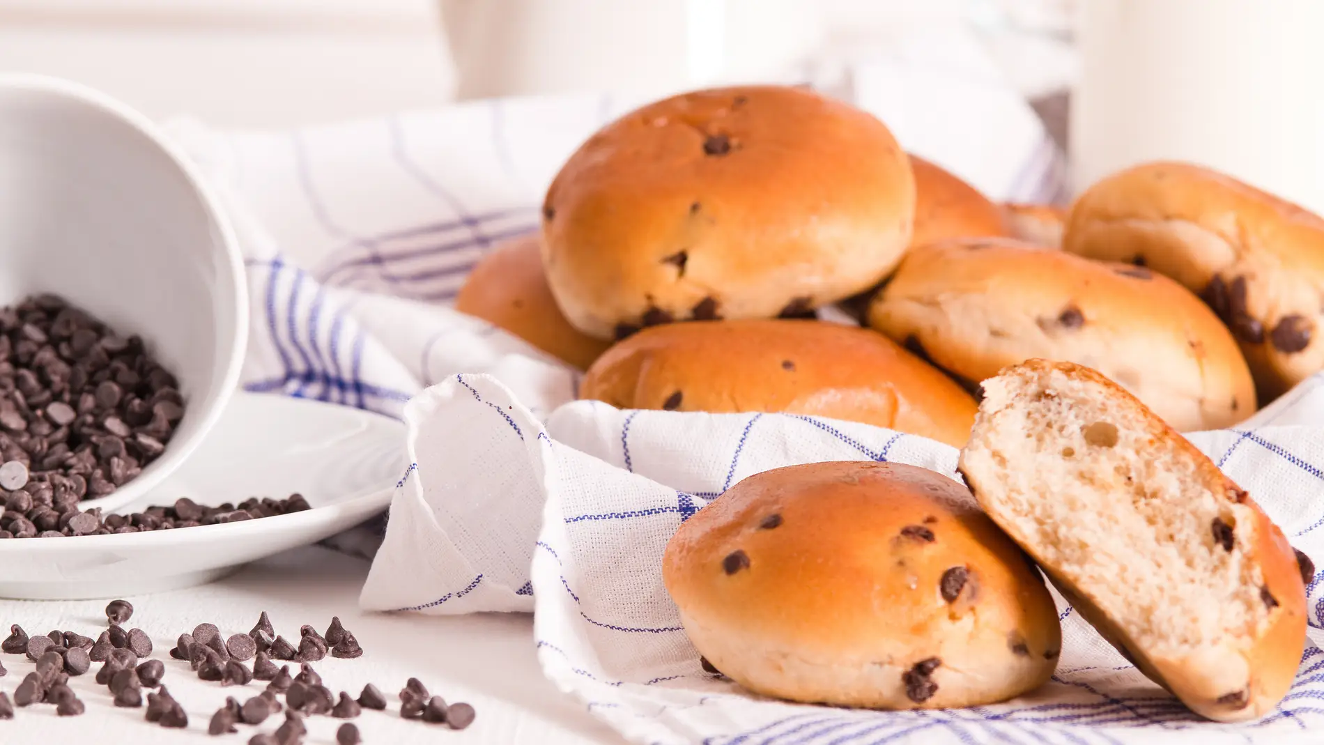 Brioche con pepitas de chocolate