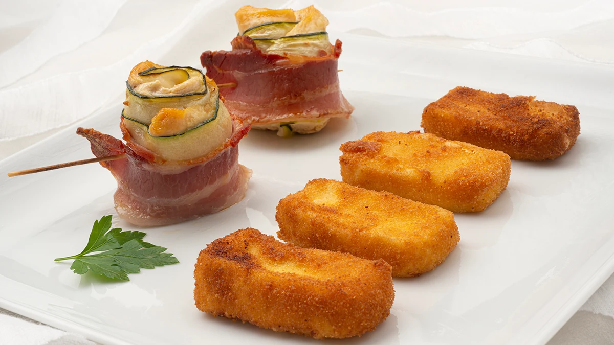La receta "de aplaudir" de Karlos Argui&ntilde;ano: pechuga de pollo y panceta con queso frito
