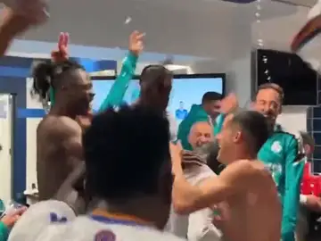 La celebración del Real Madrid en el vestuario