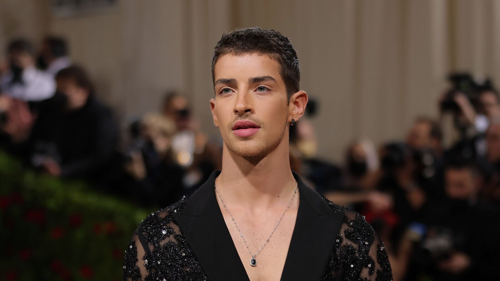 Manu Ríos revela que visitó por primera vez Nueva York para debutar en la Met Gala