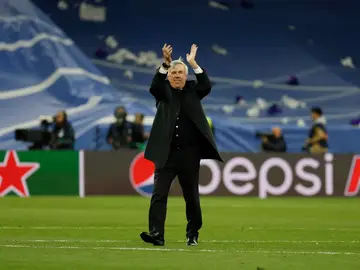 Ancelotti celebrando el pase a la final de la Champions League tras el partido contra el City Ancelotti celebrando el pase a la final de la Champions League tras el partido contra el City