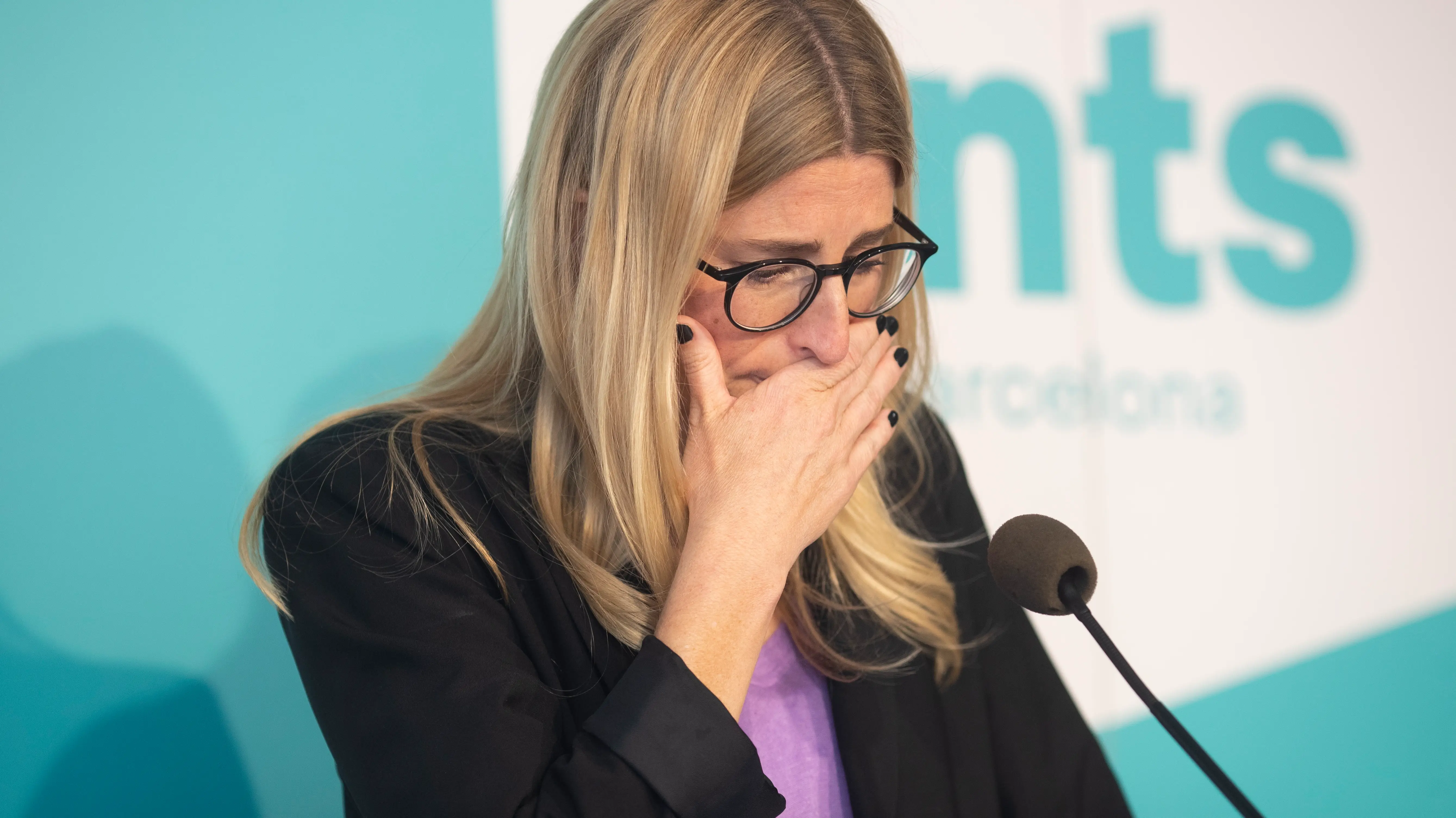 Elsa Artadi emocionada tras anunciar su retirada Elsa Artadi emocionada tras anunciar su retirada