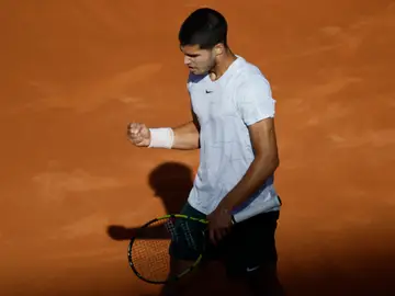Rafa Nadal y Carlos Alcaraz: Resultado y resumen del partido de tenis del Mutua Madrid Open, en directo Rafa Nadal y Carlos Alcaraz: Resultado y resumen del partido de tenis del Mutua Madrid Open, en directo