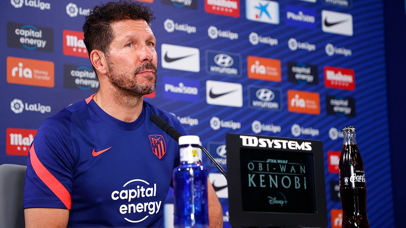Simeone, sobre hacer el pasillo: "Respeto al Madrid pero más a nuestra gente" Simeone, sobre hacer el pasillo: "Respeto al Madrid pero más a nuestra gente"