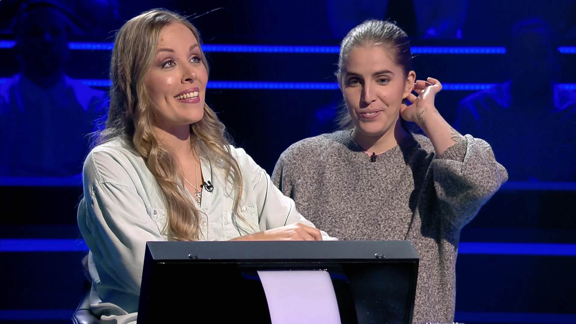 La amiga de la concursante ha reconocido estar afectada por la presi&oacute;n ante la novena pregunta, que vale por 15.000 euros.
