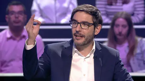 Juanra Bonet despide a Lidia en ‘¿Quién quiere ser millonario?’ boquiabierto: “¡Olé tu birlibirloque!” La aspirante se ha plantado, pero su respuesta al azar ha sorprendido al presentador.