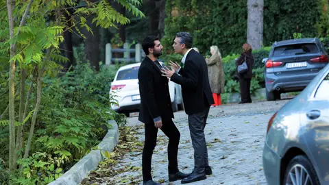 El tenso enfrentamiento entre Volkan y Aras: “No te vuelvas a acercar a mi mujer” Volkan se enfrenta a Aras por un claro objetivo: Asya.