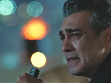 Volkan, muerto de celos tras el beso de Asya y Aras: “Es todo culpa de Derin” Volkan, muerto de celos tras el beso de Asya y Aras: “Es todo culpa de Derin”