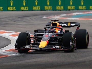 Verstappen se apunta el GP de Miami por delante de Leclerc, Sainz completó el podio y Alonso fue 9º