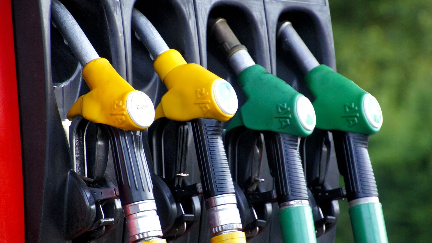 Gasolina y diésel Gasolina y diésel